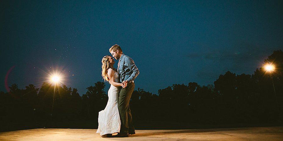 off-camera flash wedding photo