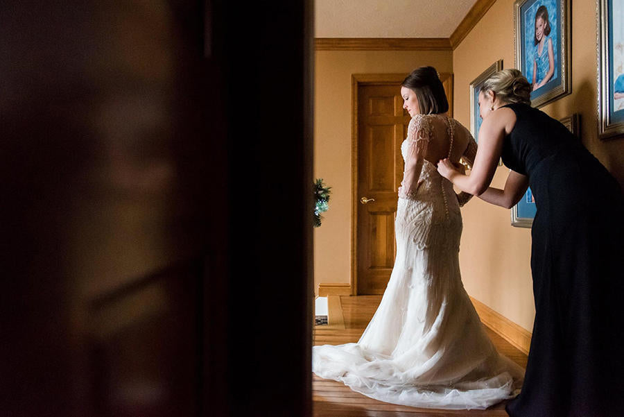 bridal prep wedding photography