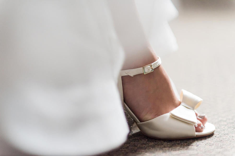 wedding photography shoe details 